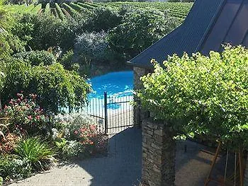 Stonehaven Vineyard Homestay Blenheim Bed & Breakfast