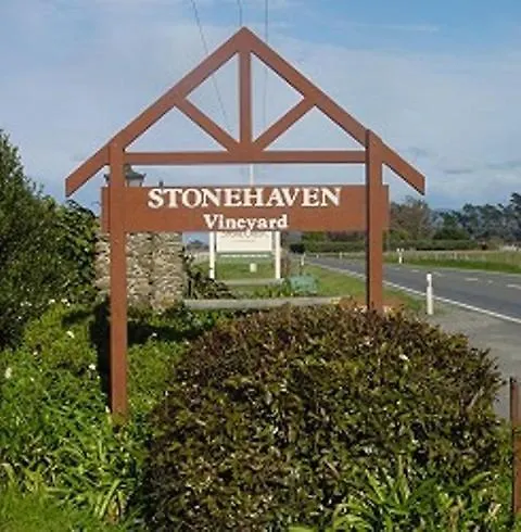 Stonehaven Vineyard Homestay Blenheim