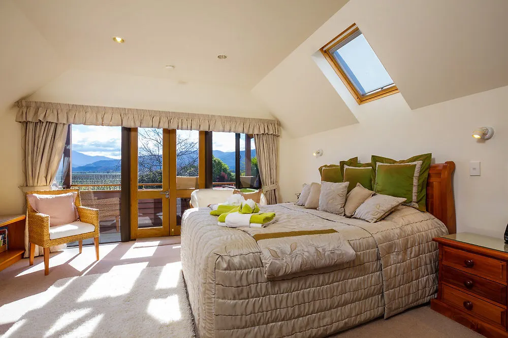 Stonehaven Vineyard Homestay Blenheim 5*,  New Zealand